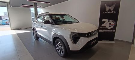 2026-Mahindra-XUV-3XO-12T-AX5_0