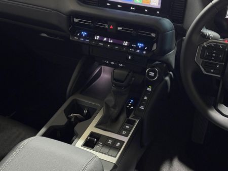 2025-Toyota-Land-Cruiser-Prado-TX-28GD-Auto_14