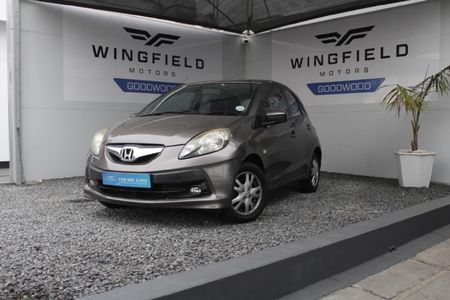 2015-Honda-Brio-12-Comfort-5-dr_0