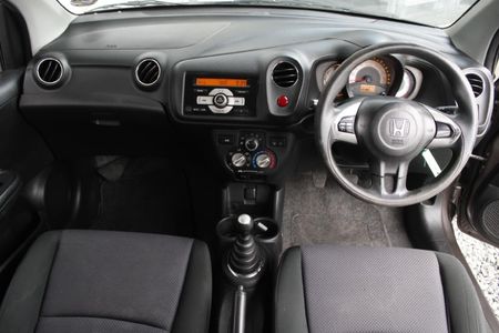 2015-Honda-Brio-12-Comfort-5-dr_11