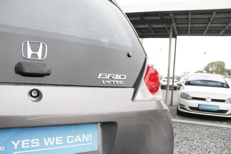 2015-Honda-Brio-12-Comfort-5-dr_7