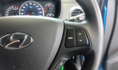 2018-Hyundai-Grand-i10-125-Motion_12