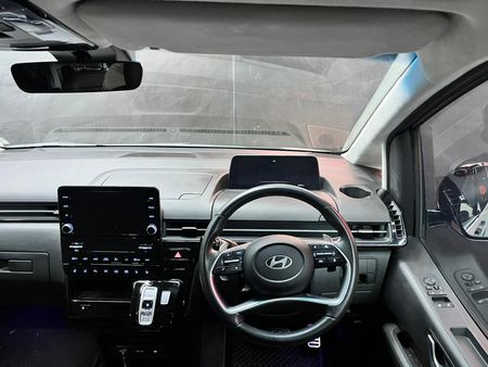 2025-Hyundai-Staria-22d-Luxury-Auto_8