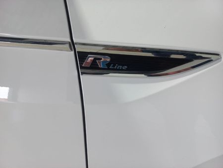 2023-Volkswagen-T-Cross-15-TSI-R-Line-Auto_4