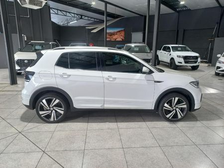 2023-Volkswagen-T-Cross-15-TSI-R-Line-Auto_7