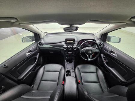 2014-Mercedes-Benz-B-Class-B-250-BE-Auto_13