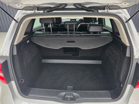 2014-Mercedes-Benz-B-Class-B-250-BE-Auto_15