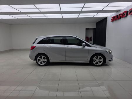2014-Mercedes-Benz-B-Class-B-250-BE-Auto_4