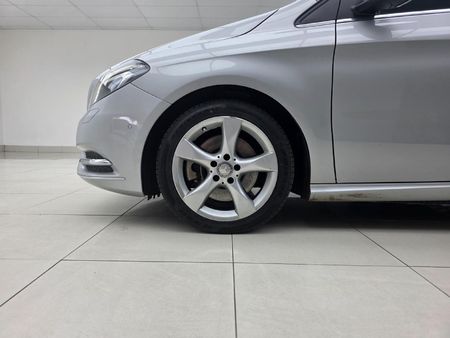 2014-Mercedes-Benz-B-Class-B-250-BE-Auto_8