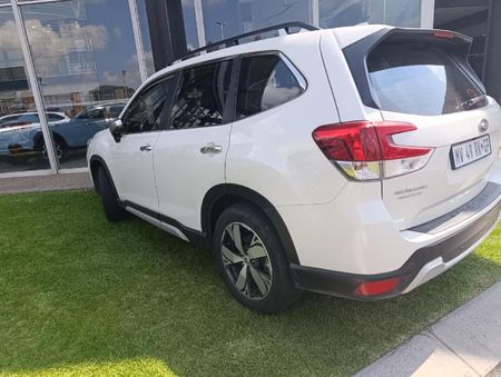 2019-Subaru-Forester-20i-S-ES-Auto_5