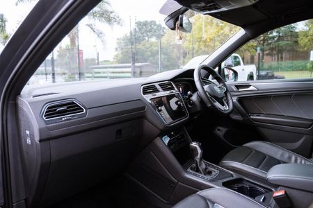 2021-Volkswagen-Tiguan-14-TSI-R-Line-DSG-Auto-110kW_10