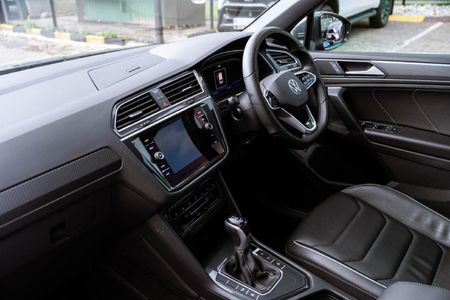 2021-Volkswagen-Tiguan-14-TSI-R-Line-DSG-Auto-110kW_11