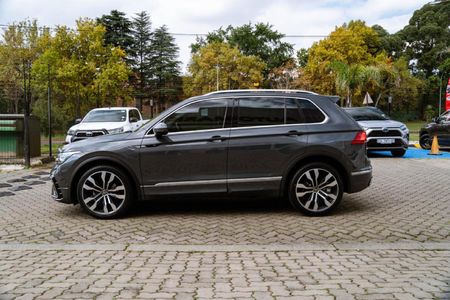 2021-Volkswagen-Tiguan-14-TSI-R-Line-DSG-Auto-110kW_3