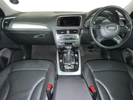 2019-Audi-Q5-20-TDI-quattro-Auto_1