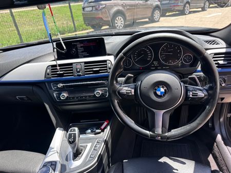 2014-BMW-3-Series-335i-M-Performance-Edition_11