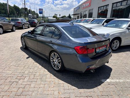 2014-BMW-3-Series-335i-M-Performance-Edition_4