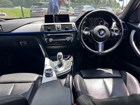 2014-BMW-3-Series-335i-M-Performance-Edition_8