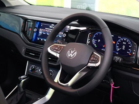 2026-Volkswagen-Polo-10-TSI-Life-Auto_17