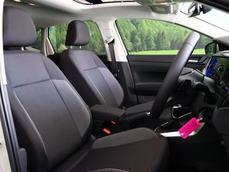 2026-Volkswagen-Polo-10-TSI-Life-Auto_18