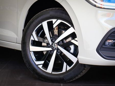 2026-Volkswagen-Polo-10-TSI-Life-Auto_8