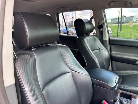 2010-Toyota-Land-Cruiser-Prado-40-V6-VX-Auto_11