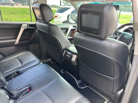 2010-Toyota-Land-Cruiser-Prado-40-V6-VX-Auto_8