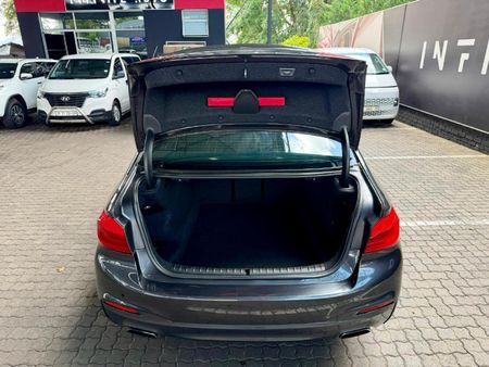 2017-BMW-5-Series-530d-M-Sport-Auto_10