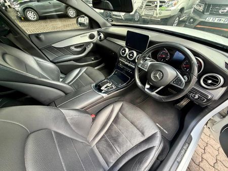 2014-Mercedes-Benz-C-Class-C-250-AMG-Line-Auto_13