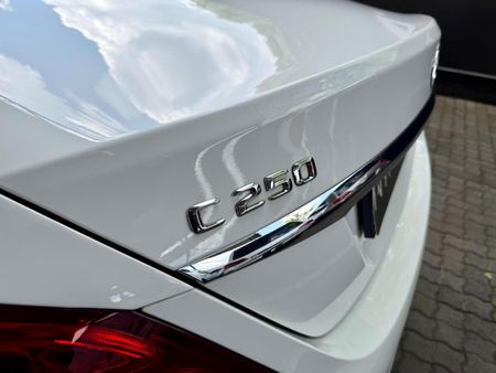 2014-Mercedes-Benz-C-Class-C-250-AMG-Line-Auto_4