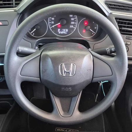 2019-Honda-Ballade-15-Trend-Auto_10