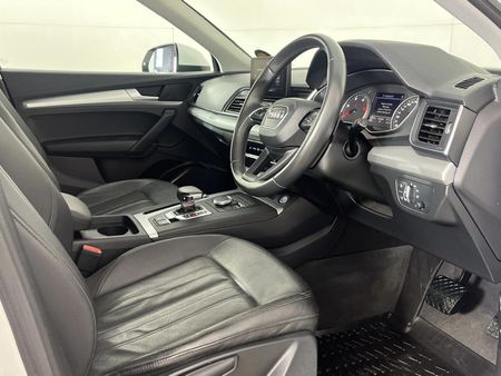 2020-Audi-Q5-20-TDI-quattro-Auto-40-TDI_9