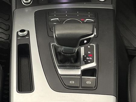 2020-Audi-Q5-20-TDI-quattro-Auto-40-TDI_10
