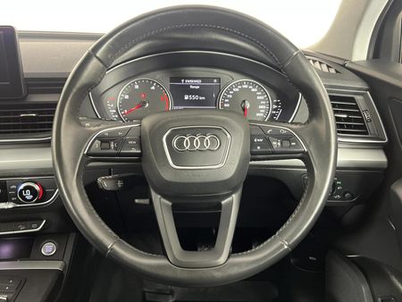 2020-Audi-Q5-20-TDI-quattro-Auto-40-TDI_11
