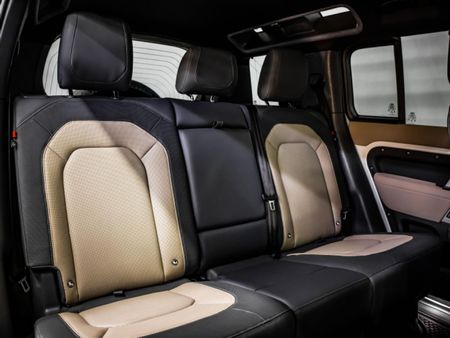 2023-Land-Rover-Defender-110-D300-HSE-X-Dynamic_11