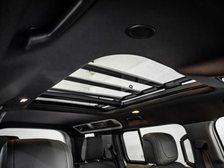 2023-Land-Rover-Defender-110-D300-HSE-X-Dynamic_12