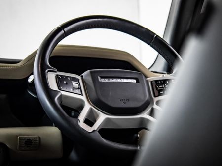 2023-Land-Rover-Defender-110-D300-HSE-X-Dynamic_16