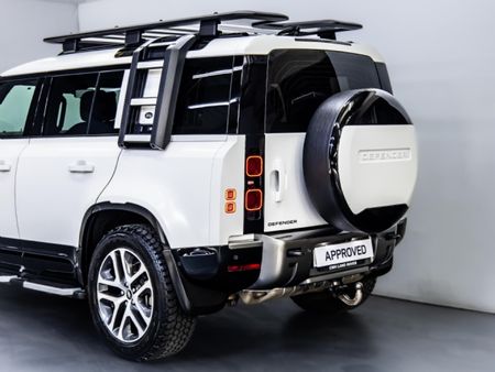 2023-Land-Rover-Defender-110-D300-HSE-X-Dynamic_7