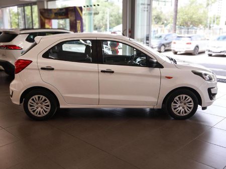 2018-Ford-Figo-15-Ambiente-5-dr_4