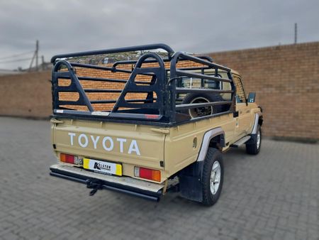 2022-Toyota-Land-Cruiser-79-42-D-Single-Cab_1