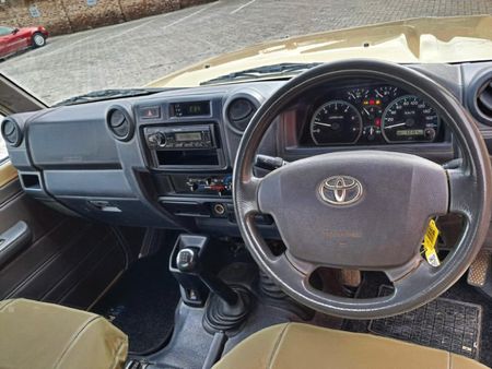 2022-Toyota-Land-Cruiser-79-42-D-Single-Cab_2