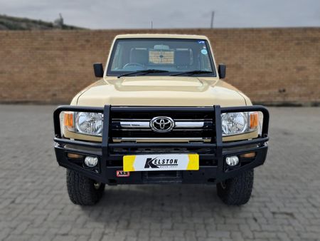 2022-Toyota-Land-Cruiser-79-42-D-Single-Cab_4
