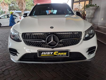 2017-Mercedes-AMG-GLC-43-AMG-4Matic_2
