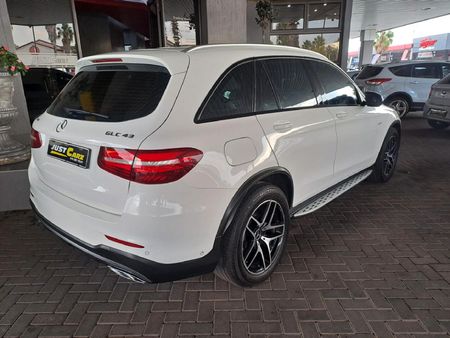 2017-Mercedes-AMG-GLC-43-AMG-4Matic_3