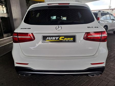 2017-Mercedes-AMG-GLC-43-AMG-4Matic_5