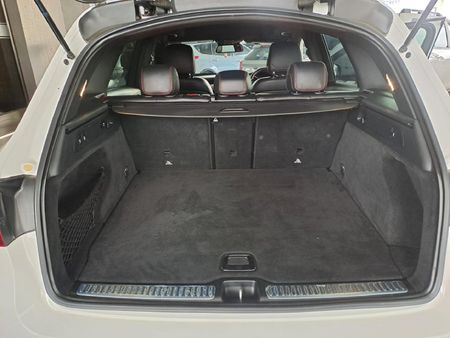 2017-Mercedes-AMG-GLC-43-AMG-4Matic_6