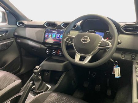 2026-Nissan-Magnite-10-Visia_7