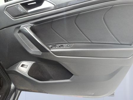 2019-Volkswagen-Tiguan-Allspace-14-TSI-Comfortline-Auto-110kW_14