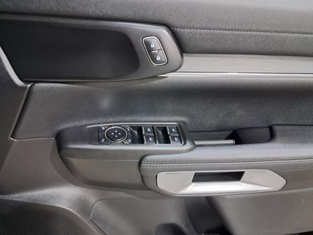2025-Ford-Everest-20D-Bi-Turbo-Sport-Auto_17