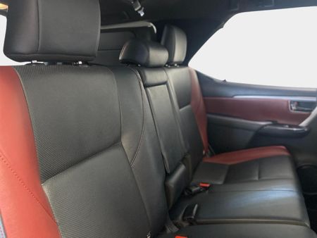 2024-Toyota-Fortuner-28-GD-6-4x4-Auto_8