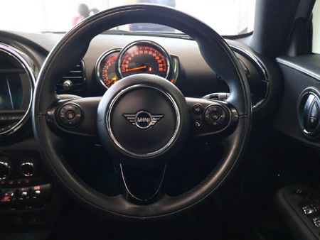 2020-MINI-Clubman-Cooper-Auto_12